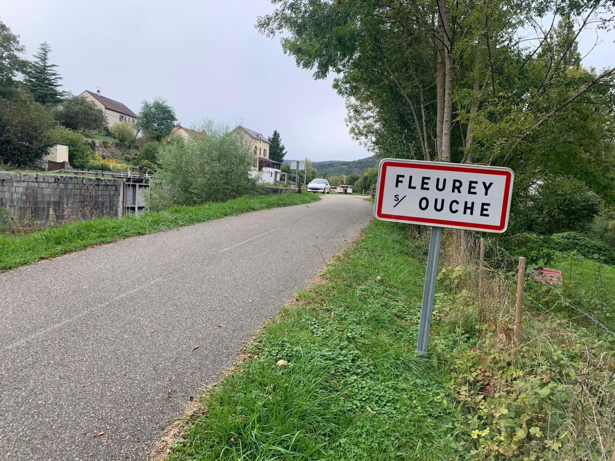 Apartamento Les Ouches Fleurey-sur-Ouche Exterior foto